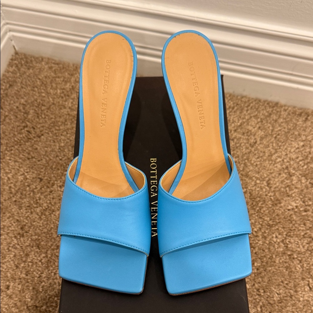 Bottega Veneta Blue Leather Mule Heels Square Toe Size 37/7US Made In Italy